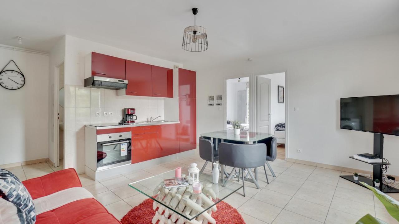 Chic Apart With Parking Near Paris Apartamento Aubervilliers Exterior foto